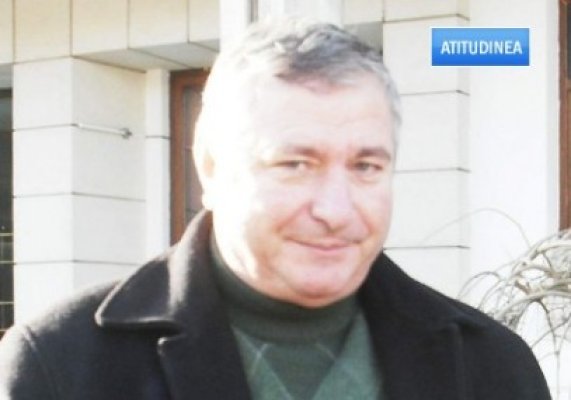 Atitudinea: Primăria Hârşova, la un pas de o premieră: o firmă de construcţii poate bloca conturile BNR